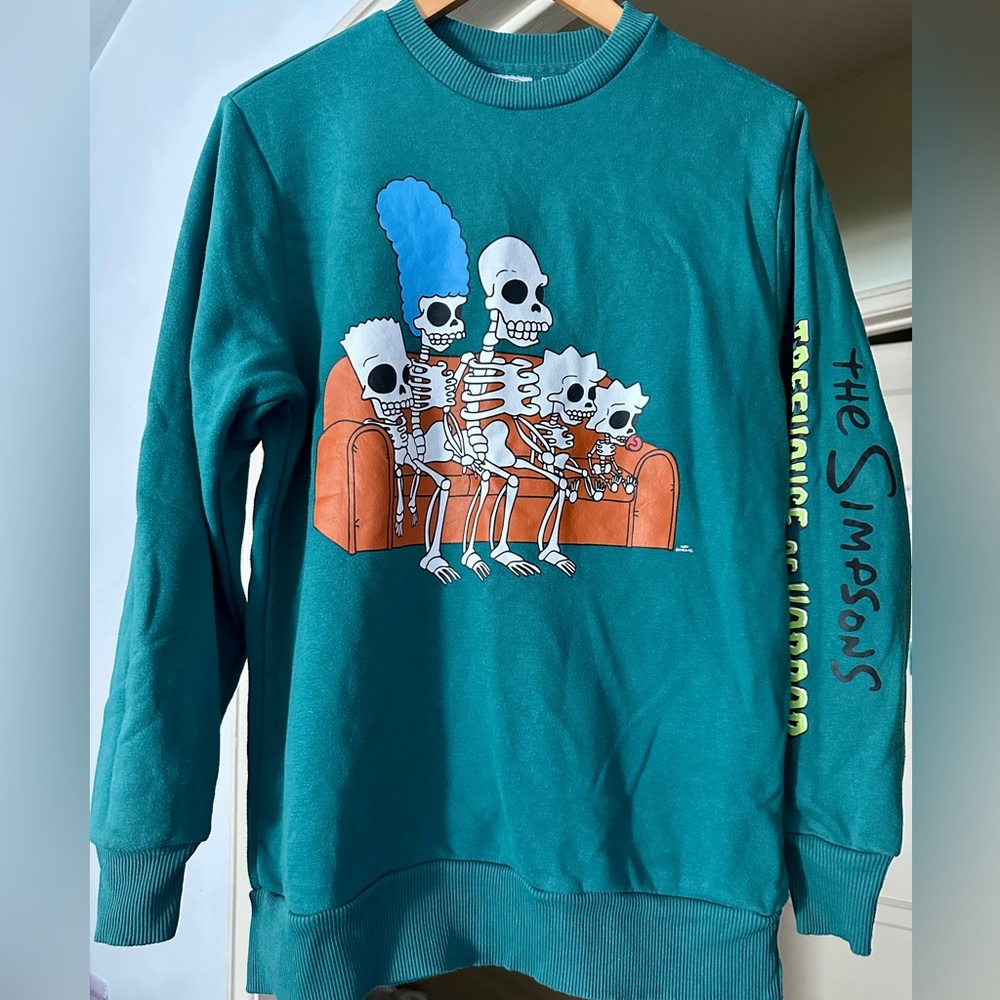 The Simpsons 
“Treehouse of Horror”
Teal Sweatshirt